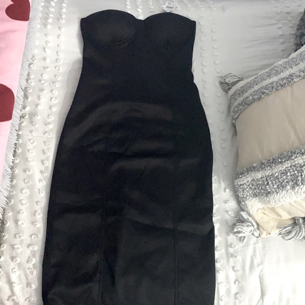 Black strapless dress